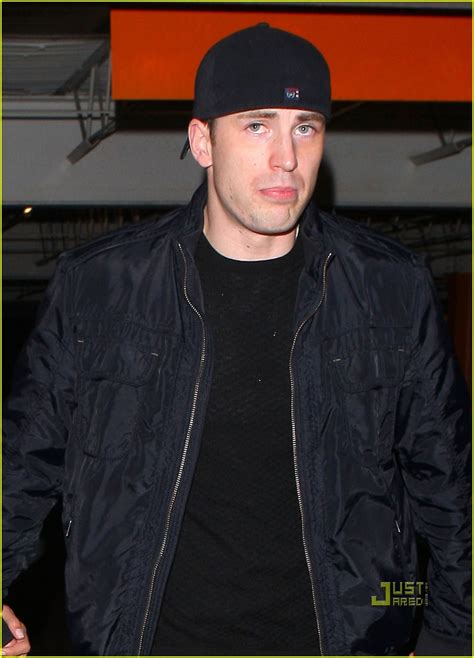 Chris Evans Holding Hands With Mystery Girl Photo 2545335 Chris Evans Photos Just Jared