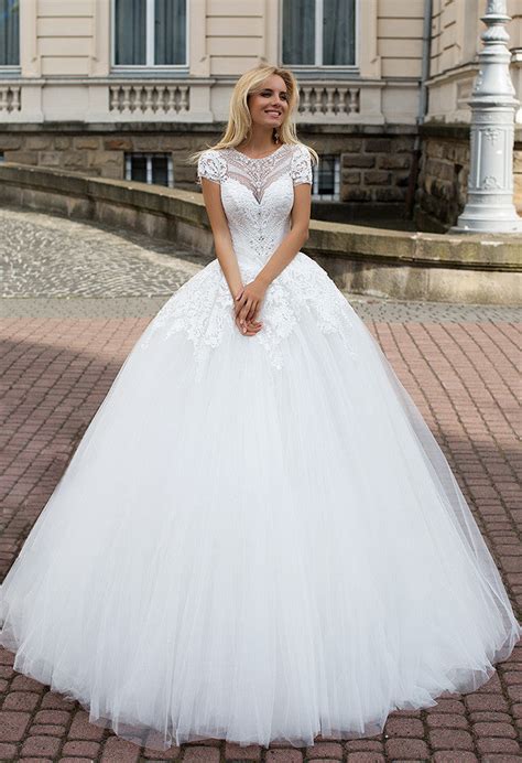 Lace Tulle Short Sleeve Rhinestone Princess Ball Gown Lace A Line Wedd