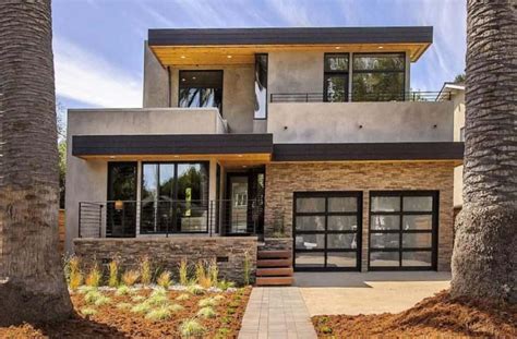 Modern House With Stone Exterior Wall Cladding Stylish And Functional