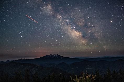 Milky Way Over Diamond Peak Oregon Diamond Peak Volcano Flickr