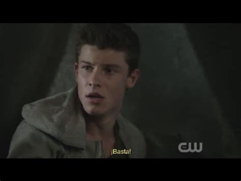 Shawn mendes will be starring in the premiere of the cw's critically acclaimed show the 100 later this week. Shawn Mendes SCENE - The 100 (Sub Español) - YouTube