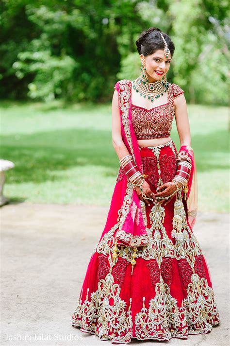 Pin By Simran Sodhi On My Wedding In 2020 Indian Wedding Dress Indian Wedding Outfits Indian