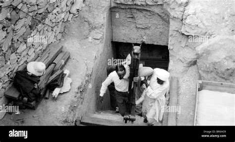 howard carter discovered tutankhamun s tomb in the valley of the kings near luxor in egypt in