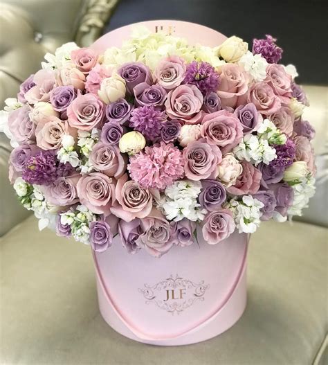 Maybe you would like to learn more about one of these? Sweet colors for Tuesday 💗🎀🌸 | Flower arrangements ...