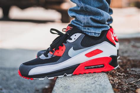 Nike Air Max 90 Reverse Infrared On Feet Sneaker Review