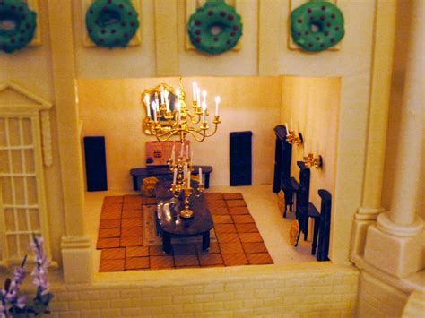 See more ideas about hgtv dream homes, hgtv, hgtv dream home. Decorating the White House for the Holidays | White House ...