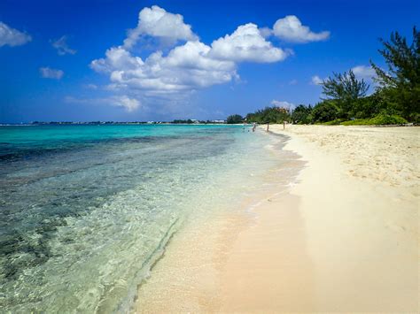 5 Experiences You Absolutely Must Have in Grand Cayman ...