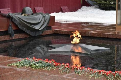 В российской федерации день памяти и скорби отмечают с 1996 года — 8 июня 1996 года вышел указ первого президента рф бориса ельцина, устанавливающий 22 июня как день памяти и скорби. День памяти и скорби (Николай Сидякин 2) / Стихи.ру