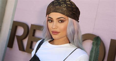 Kylie Jenner Debuts Neon Green Hair At Coachella