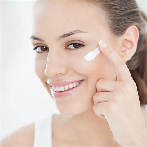Discover the 5 natural ingredients that should be in your skincare routine. The Best Moisturizer to Use with Retin-A Treatment ...