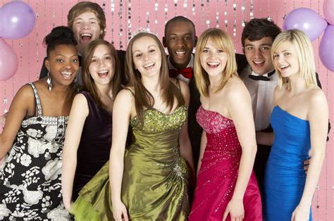 How To Plan A Prom The Comprehensive Checklist