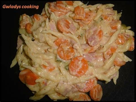 Pâtes au jambon courgettes carottes et St Môret cookeo
