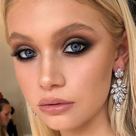 Stunning Wedding Makeup Looks For Every Bride