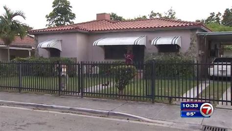 Owner Of Former Ali Home Describes Encounter With Famed Boxer Wsvn