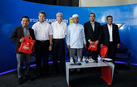 The perfect ismailsabri animated gif for your conversation. Landskap Politik Malaysia Perlu Lebih Matang • UKM News Portal