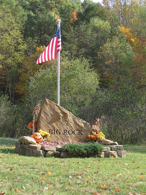 When you come to big rock resort you can throw all your troubles away. The Setting - Ohio Romantic Cabin Getaways near Big Rock ...
