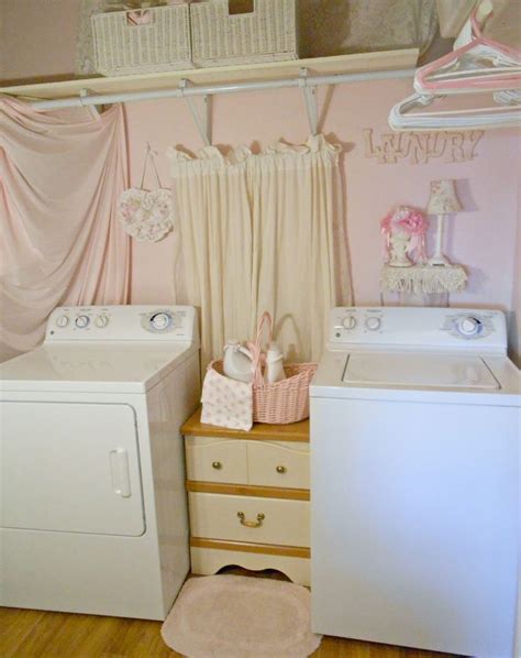 Bedroom designs in bloxburg (twin rooms). 986 best images about my girly home on Pinterest | Makeup ...