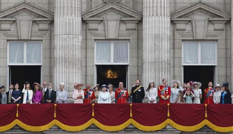 Jubilee Balcony Moment Tells Uk Monarchys Story Over Years Wtop News