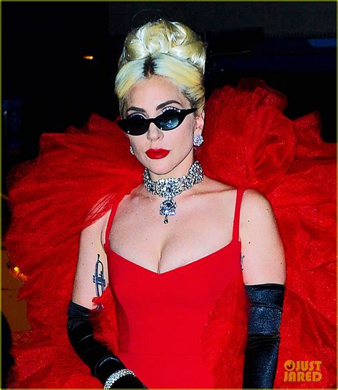 Lady Gaga Is Serving A Lewk In This Red Dress Photo 4090749 Lady