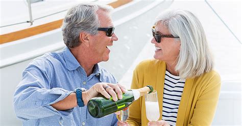 Whether you've been single for some time or have just gotten back on the dating scene after a long relationship, nobody likes feeling rejected. 4 Ways to Meet Senior Singles & Enjoy Dating After 50 ...