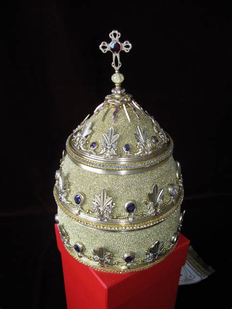 Orbis Catholicus Secundus The New Papal Tiara