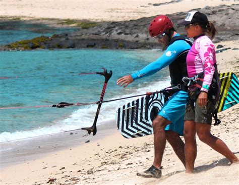 Beginner Kiteboarding Lessons | Maui Kiteboarding Lessons | Maui Kiteboarding Lessons by Aqua ...