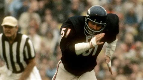 Dick Butkus Hall Of Famer And Legendary Bears Linebacker Dead At 80