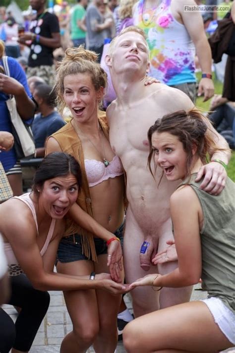 Three College Girls Happy To See Big Loose Penis In Public Dick Flash Pics From Google Tumblr