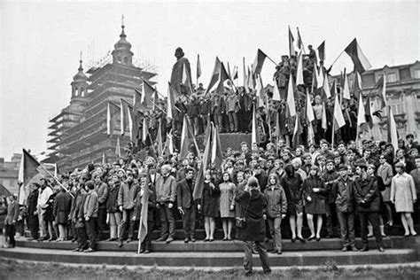 Moje pražské jaro mělo premiéru v roce 2008 v produkci fahrenheit 451 teatro v režii daniele bylo určeno pro italské publikum jako seznámení s událostmi pražského jara 1968, s tím, co mu. Dnes je to vidět zcela jasně: Pražské jaro 1968 bylo ...