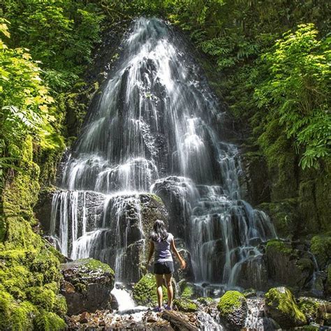 Prancing Around Fairy Falls At The Gorge ️ Oregon Waterfalls Oregon