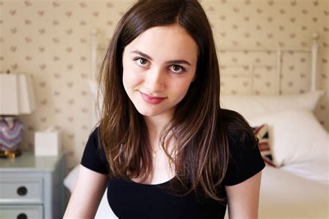 Classify American Actress Maude Apatow