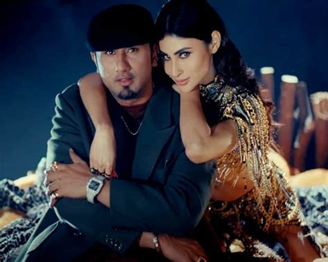 Yo Yo Honey Singh Releases Party Track Gatividhi Featuring Mouni Roy