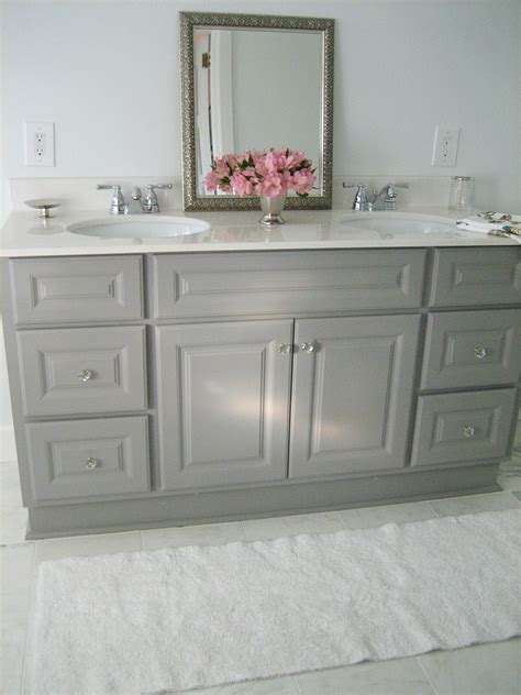 Interested in giving your bathroom vanity a refreshed look without replacing it? Ten June: DIY Custom Painted Grey Builder/Standard ...