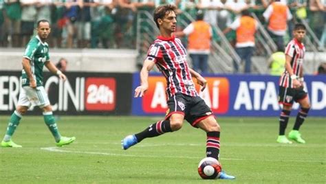 Felipe melo, patrick de paula e raphael veiga; Palmeiras e São Paulo se enfrentam hoje na arena ...