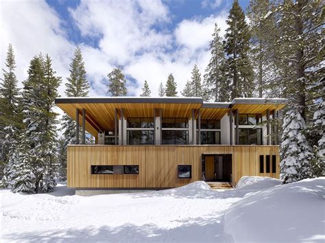 Design group and moxon architects. Modern Mountain Home uses Railroad Avalanche Shed Design ...