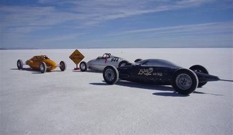 It is extremely easy to reach the salt flats in uyuni from many parts of bolivia but the most common route is la paz > uyuni. Old Crow Belly Tanker - HotRoth