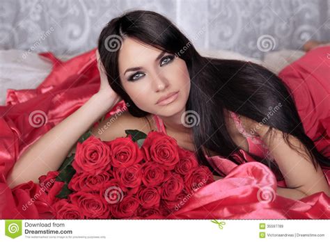 Beauty Portrait Amazing Brunette Woman Red Roses Lying Stock Photos