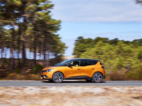 Renault Scenic (2017) - picture 30 of 95 - 1280x960
