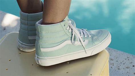 How to bar lace your vans!!! HACK: Here's How To Bar Lace Your Sneakers (Vans, Stan Smiths, And More) - SHEfinds