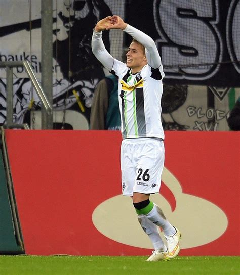 Check out his latest detailed stats including goals, assists, strengths & weaknesses and match ratings. Thorgan Hazard maakte zijn eerste doelpunt in de ...