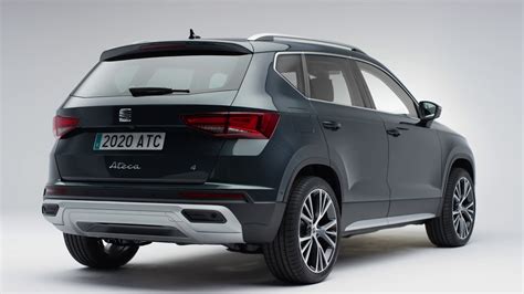 Dank seines neuen designs strahlt er noch mehr selbstbewusstsein aus. Uusi SEAT Ateca 2020 - YouTube
