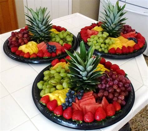 10 Attractive Fruit Tray Ideas For Parties 2023