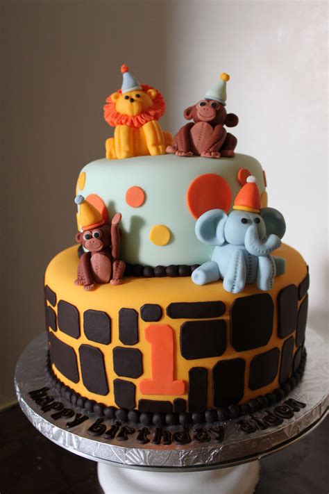 Mom took lots of photos, of course! Safari First Birthday Cake | Lil' Miss Cakes