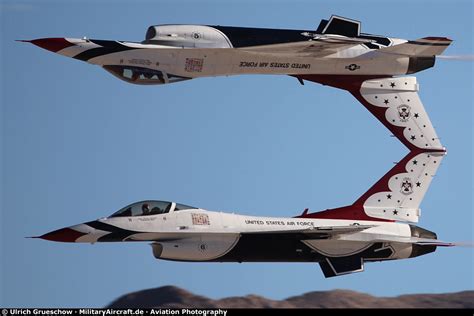 Photos Usaf Thunderbirds F 16 Fighting Falcon Militaryaircraftde