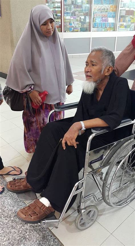 Azmil mustapha potong bolimau official audio. Pelakon Ali Setan, Azmil Mustapha Sudah Keluar Hospital ...