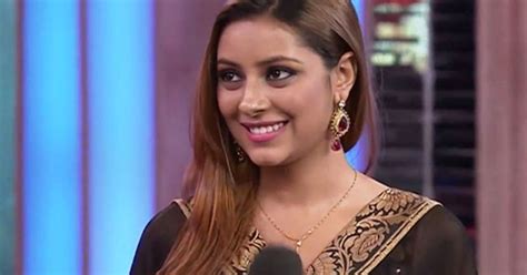 Tributes To Actress Pratyusha Banerjee Pour In After Bollywood Star