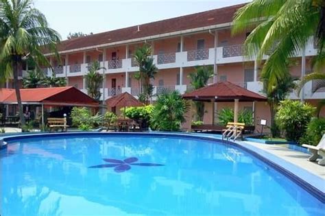 It is located off the east coast of mersing, a town in the state of johor, malaysia, on the south china sea. Spend your night for best mersing hotel at mersing beach ...