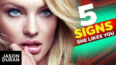 Body Language Signs She S Attracted To You Hidden Signals She Likes