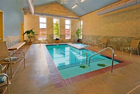 Indoor swimming pool house plans & floor plans for builders. Indoor swimming pool design idea's.