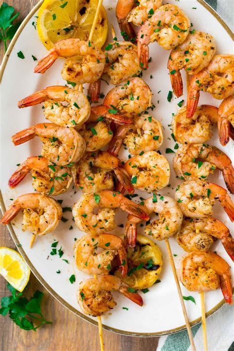 I usually double the recipe so i peel 2 pounds of medium shrimp, place in a zip lock and coat with cornstarch. Grilled Shrimp Seasoning | BEST Easy Grilled Shrimp Recipe